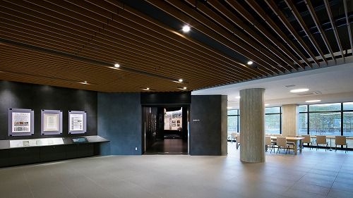 インフォメーション